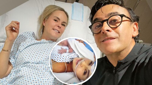 Adal Ramones y Karla de la Mora le dan la bienvenida a su segundo hijo con esta foto