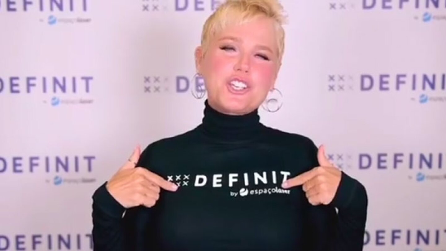 La famosa cantante no podía creer la terrible noticia.