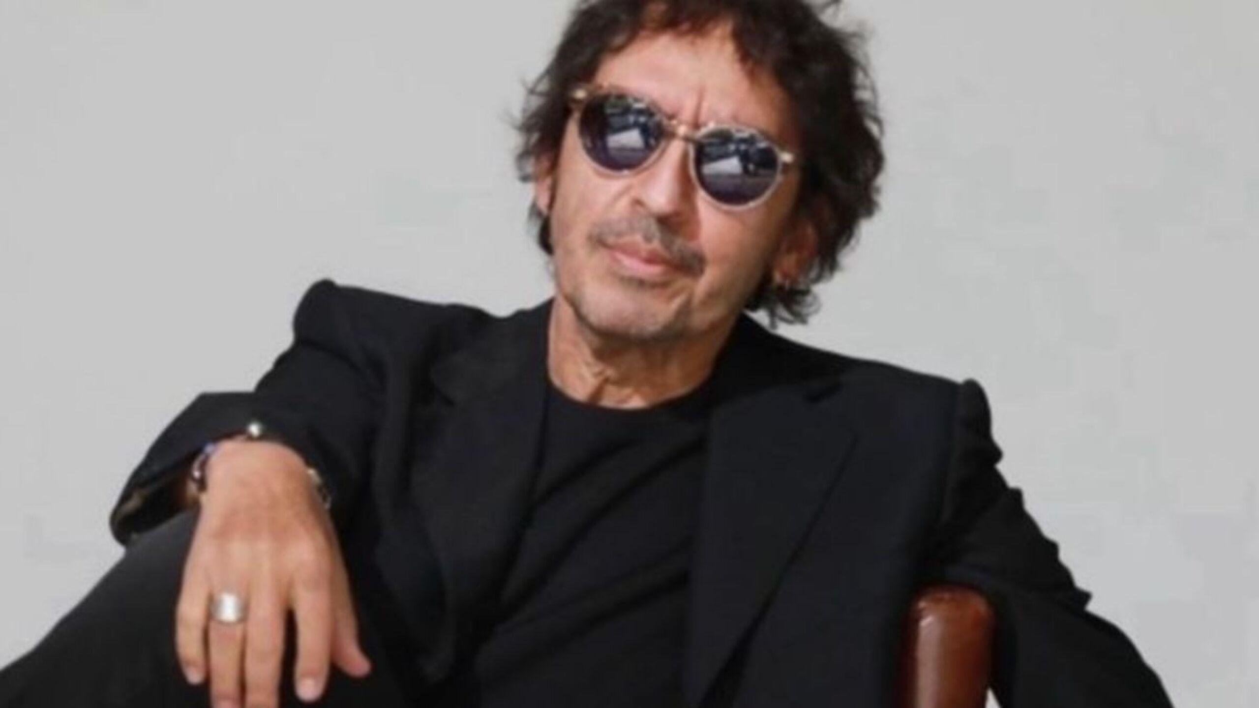 Memo del Bosque anuncia el fallecimiento de su mamá