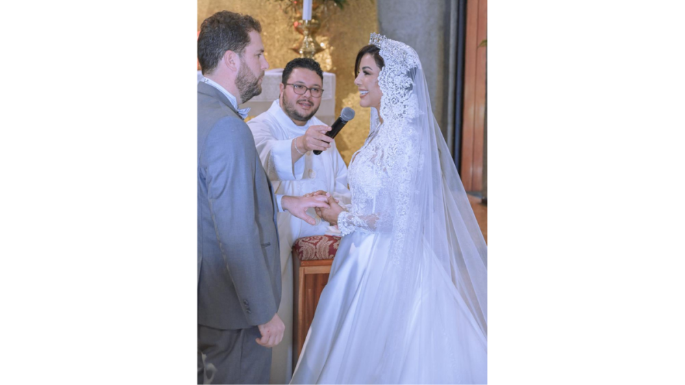 Boda por la iglesia de Aleida Núñez