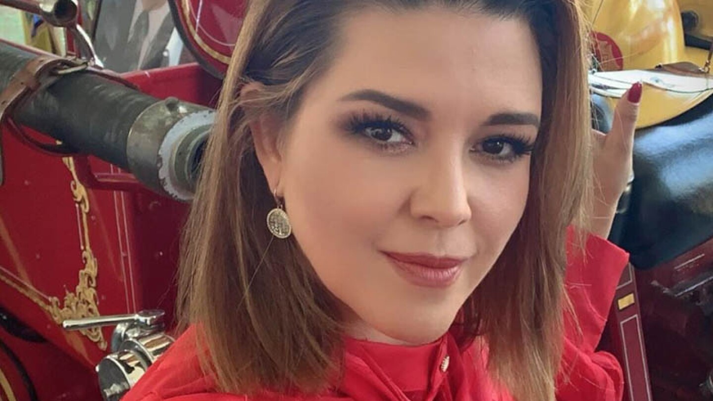 Alicia Machado reflexiona sobre la cuarentena tomando el sol en bikini