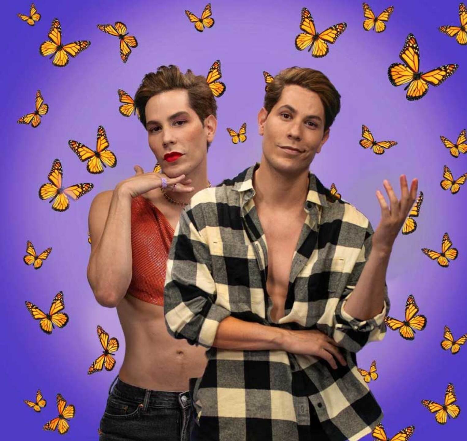 Christian Chávez presume foto con labial y crop top