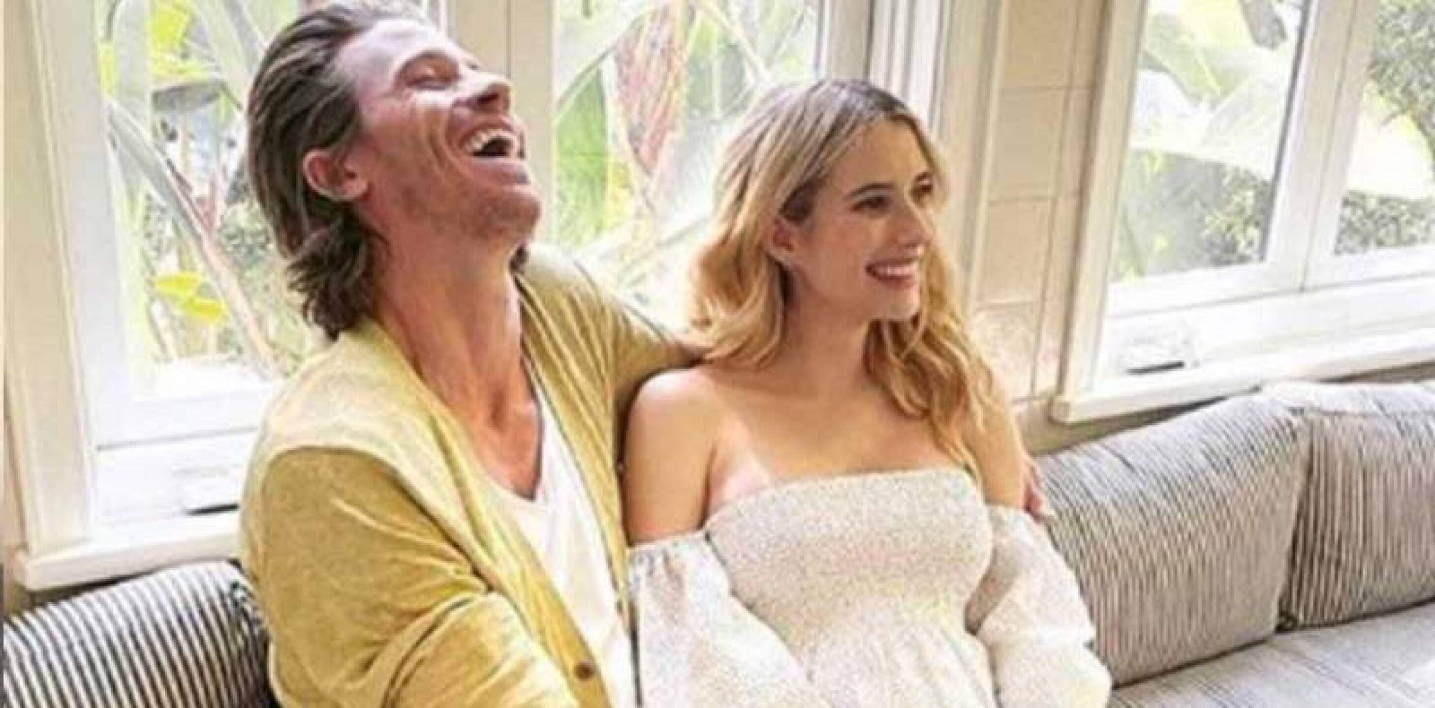 Emma Roberts y su pareja