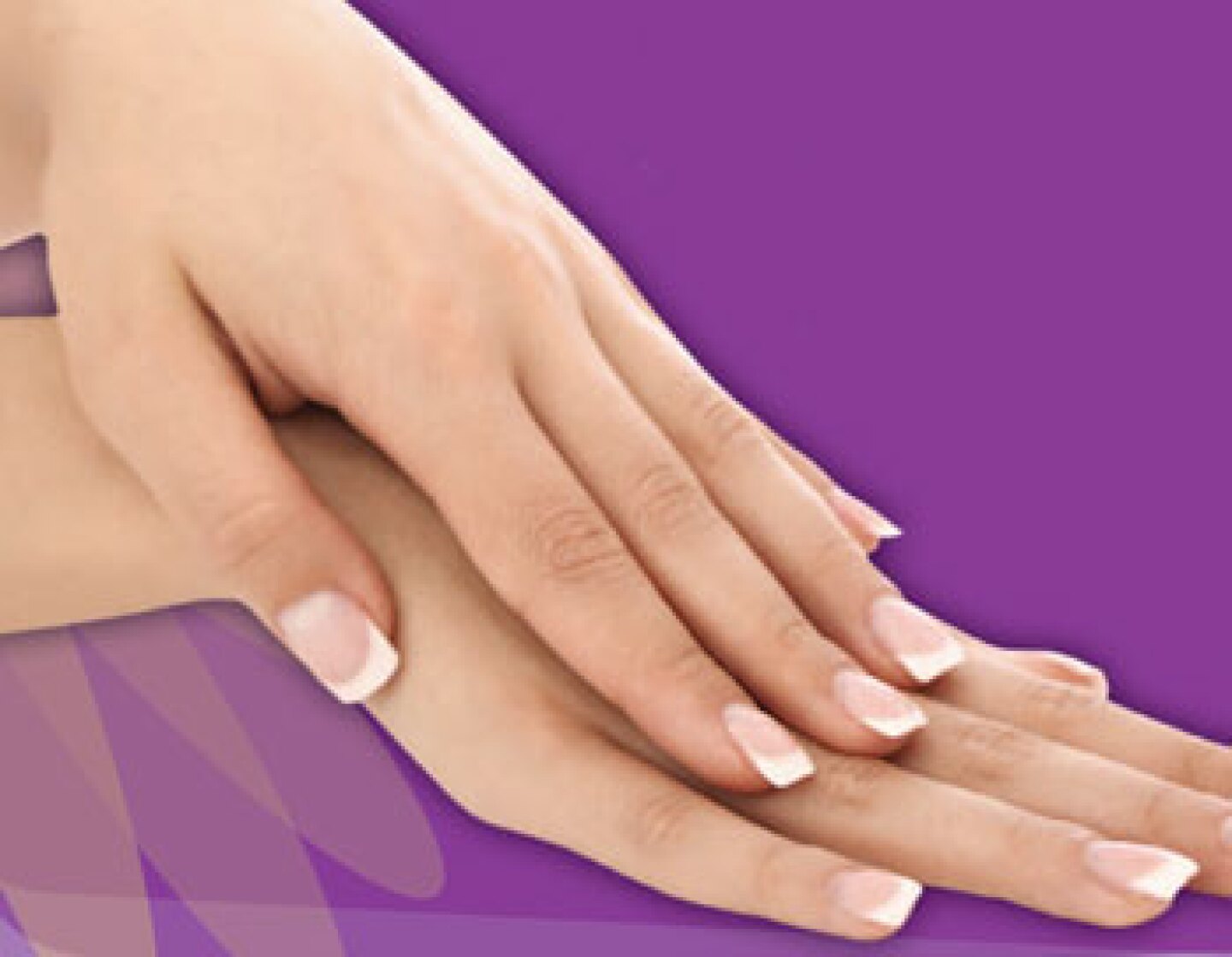 Blanquea tus uñas.
