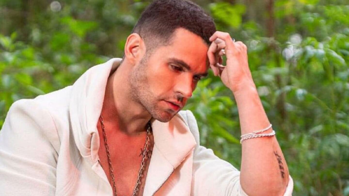Eleazar Gómez reaparece celebrando el cumpleaños de su mamá