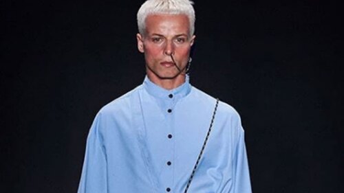 Modelo se desploma en plena pasarela y después muere