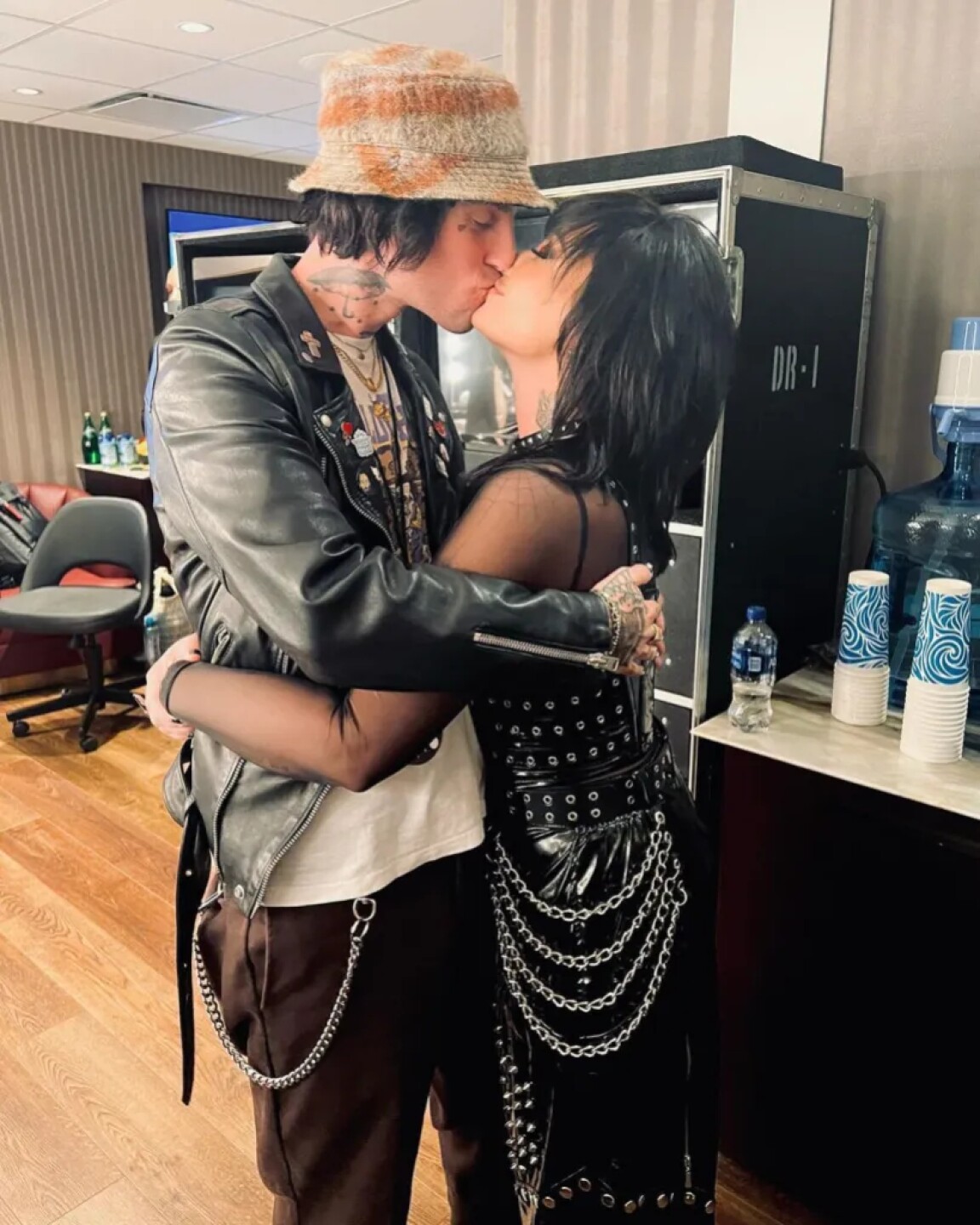 ¡Demi Lovato dijo que sí y se compomete con su novio Jutes!