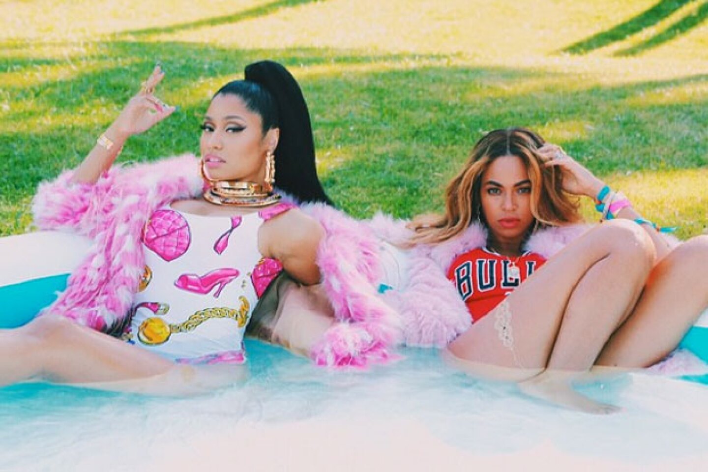 Beyoncé y Nicki Minaj dieron una probadita de su nuevo video.