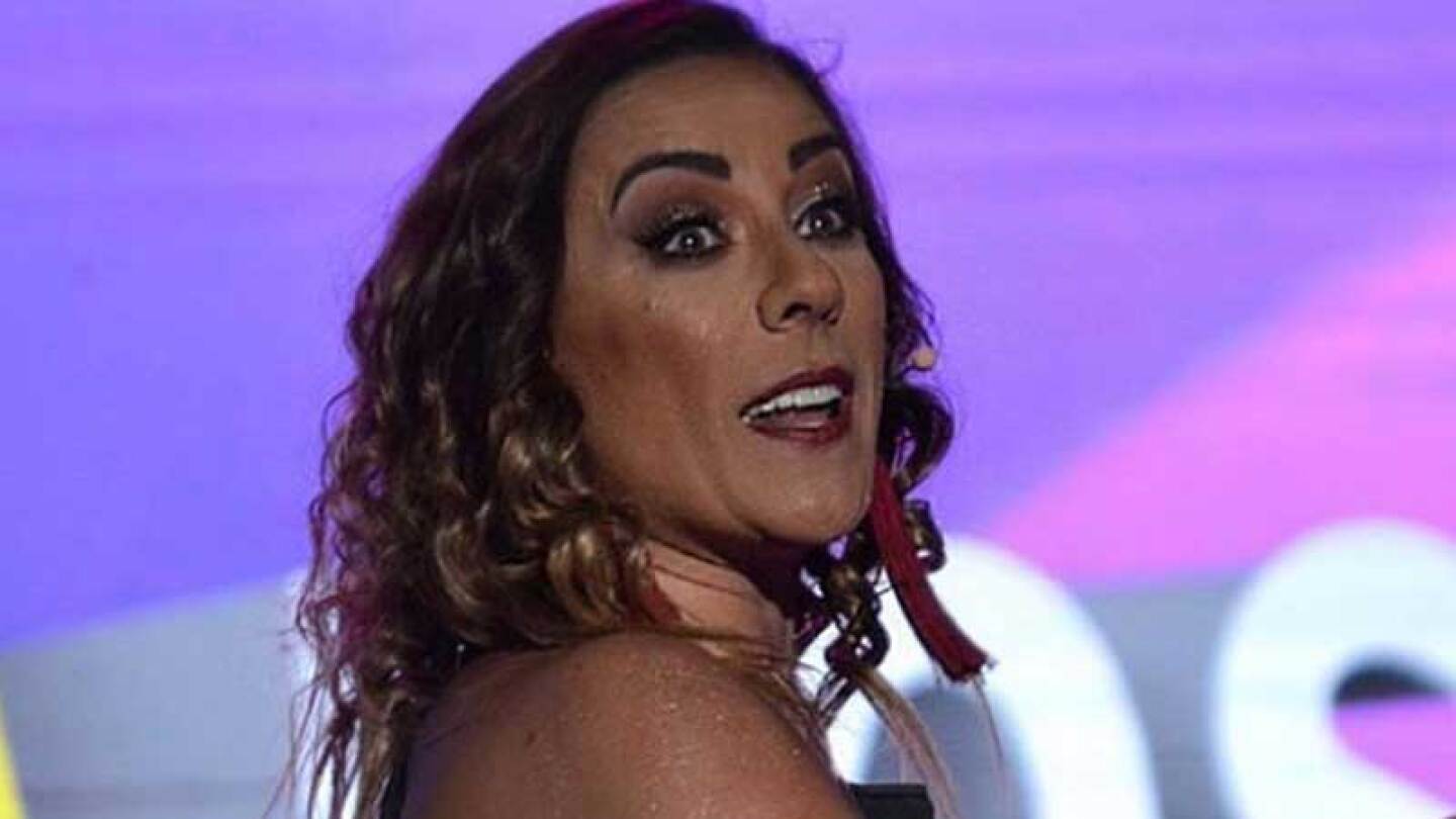 La comediante no dudo en compartir la bella figura que tiene a sus 49 años