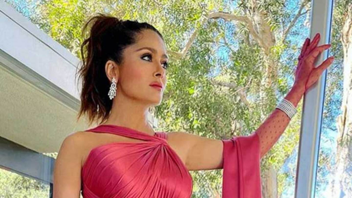 Salma Hayek se equivocó al presnetar una categoría 