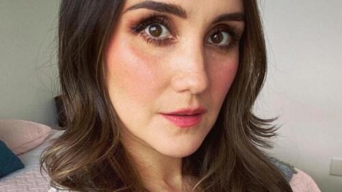 Dulce María reflexionó sobre el postparto