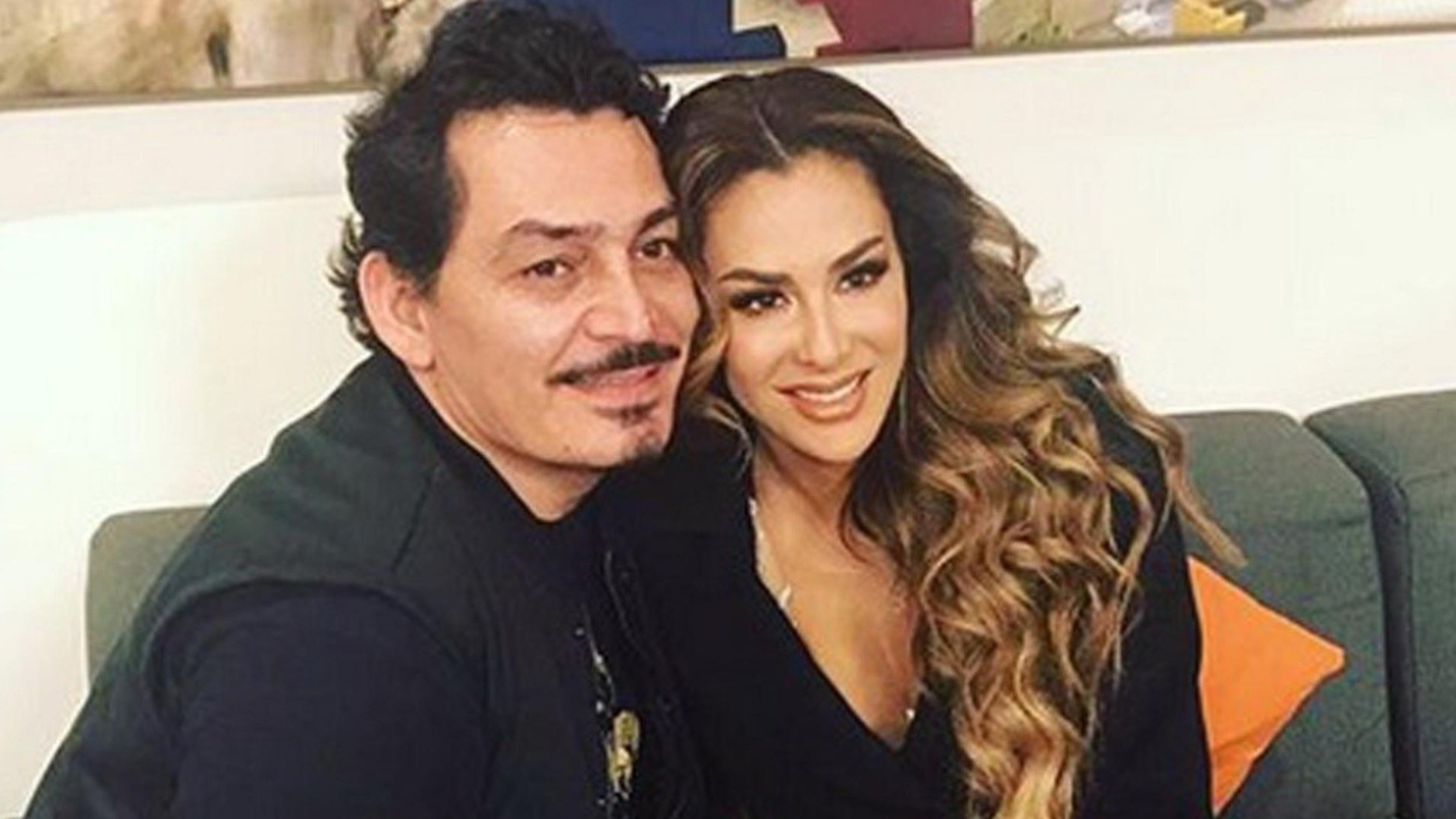 José Manuel Figueroa se  lanza en contra de Ninel Conde