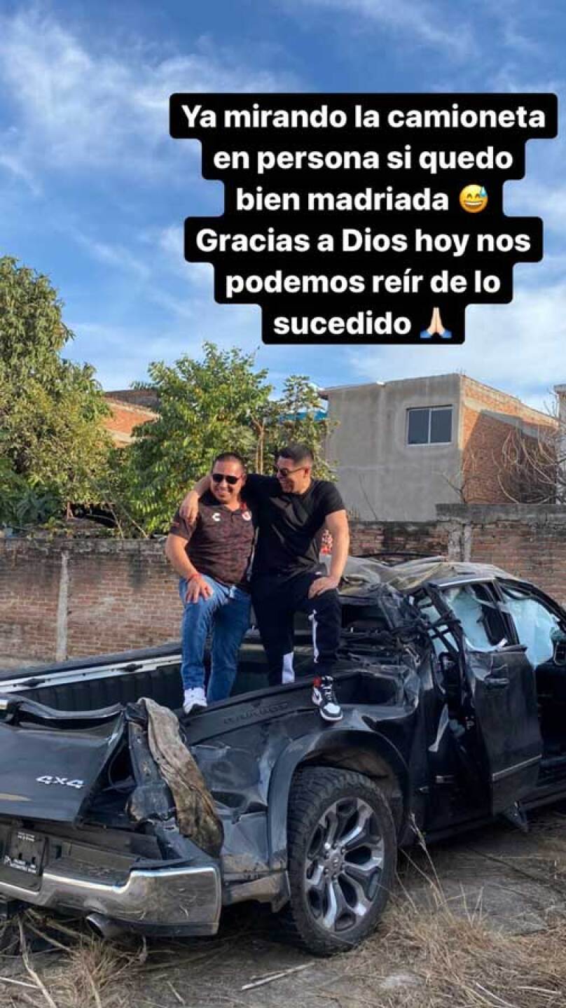 Eduin Caz se despide de su camioneta chocada