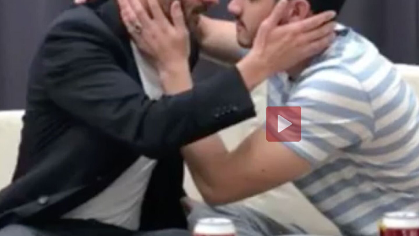 A pesar de que ambos tienen novia, ellos ya hablaron abiertamente sobre esto.