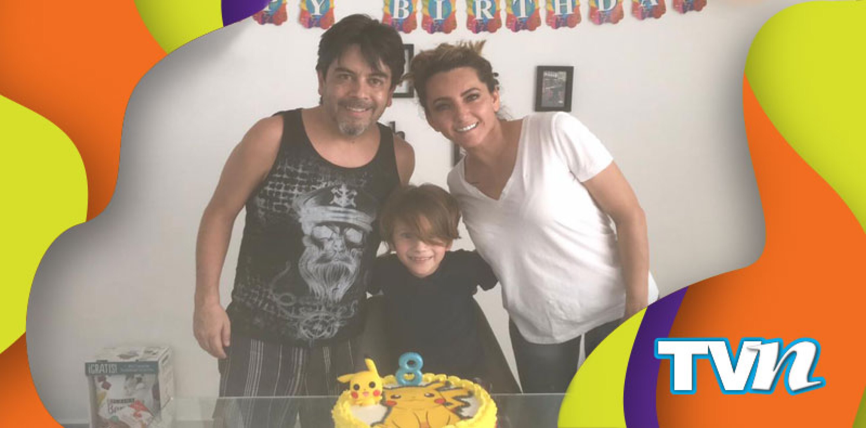 Carlos espejea festeja a su hijo