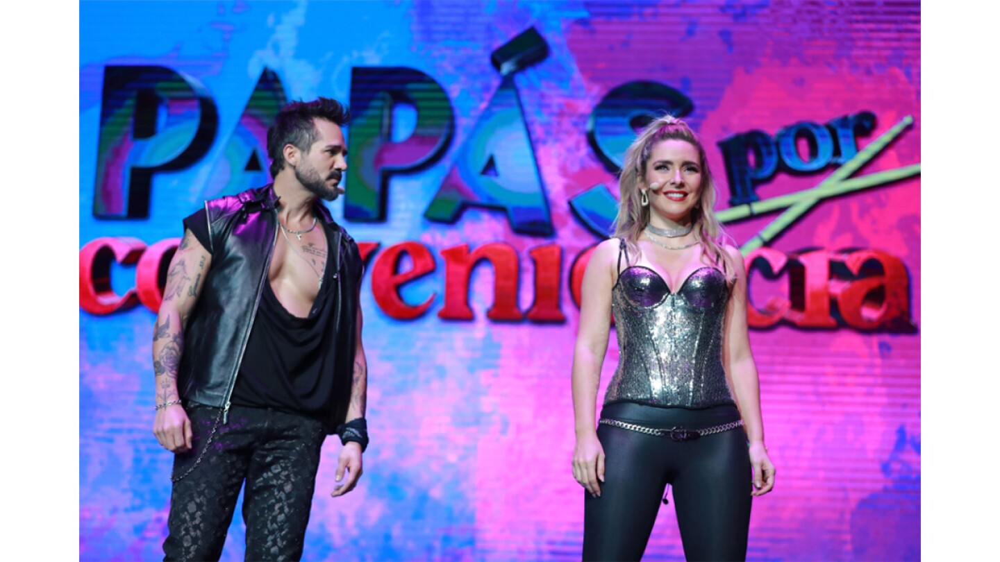 José Ron y Ariadne Díaz en Papás por conveniencia, telenovela de Rosy Ocampo