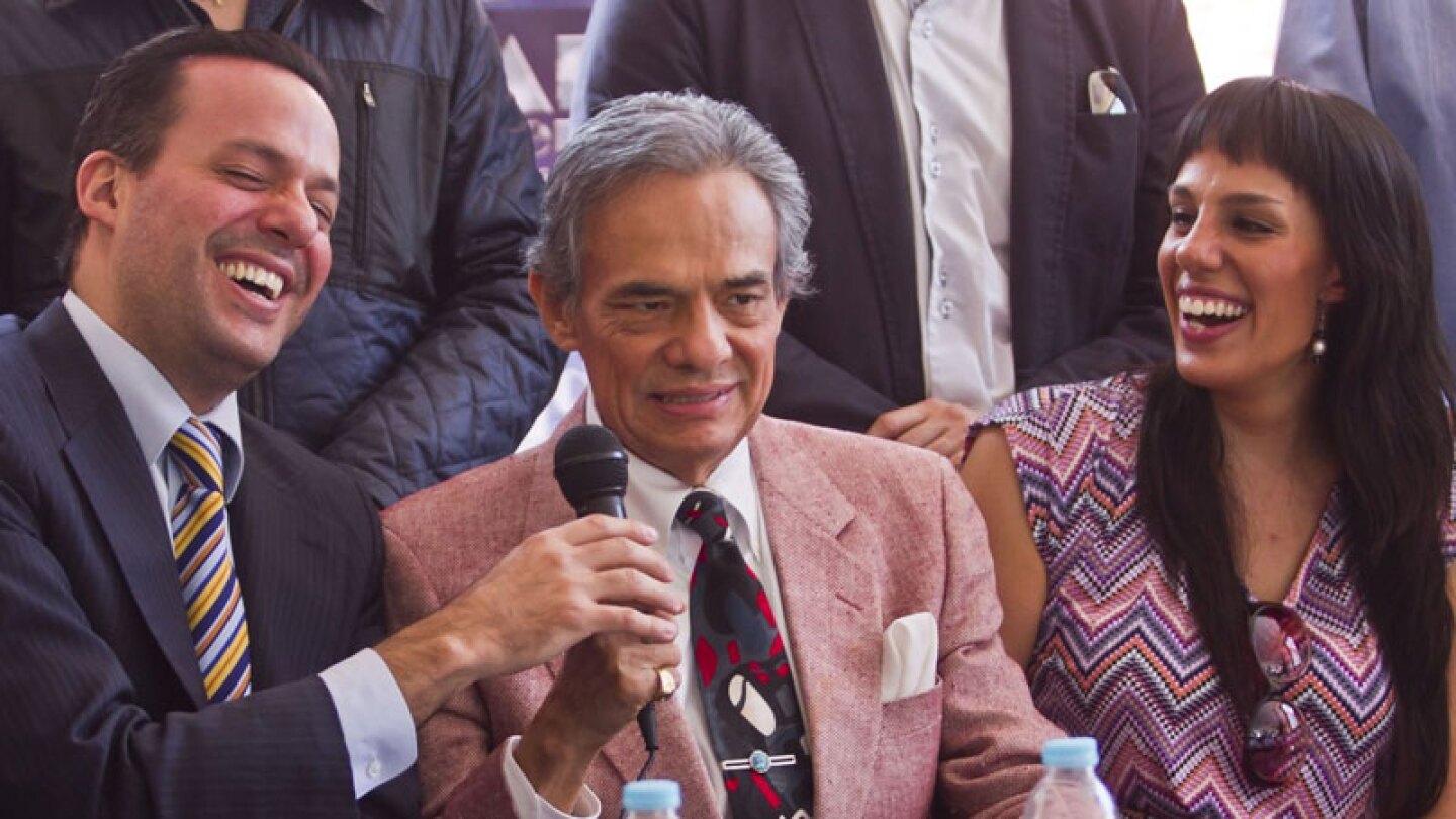 Hijos de José José ofrecen palabras de agradecimiento