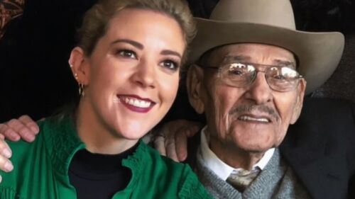 Fernanda Castillo y su abuelito