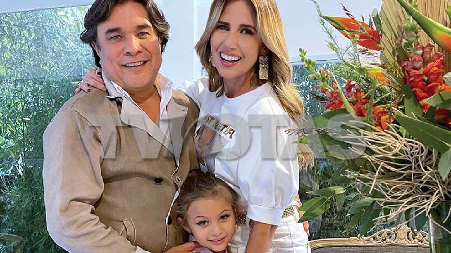Raquel estuvo muy emocionada con las sorpresas