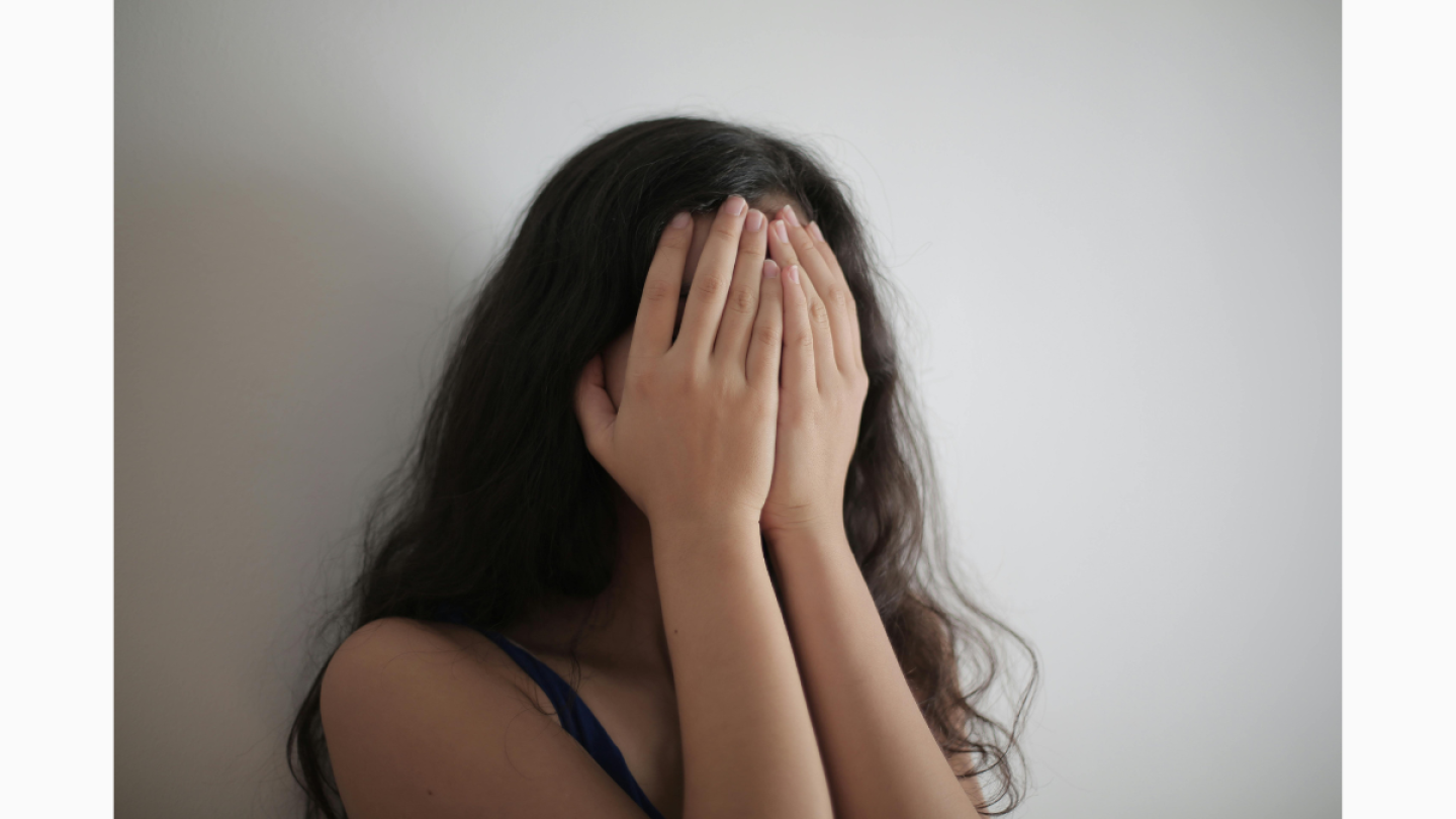 Demi Lovato, famosa cantante y actriz, reapareció totalmente irreconocible en redes sociales.png