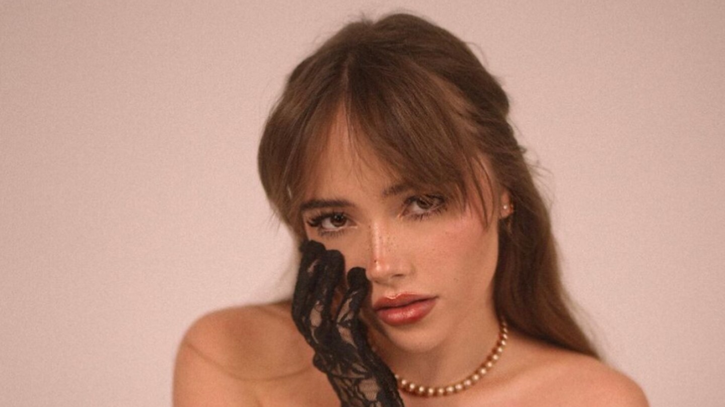 Stela Mueller nueva novia de Santa Fe Klan