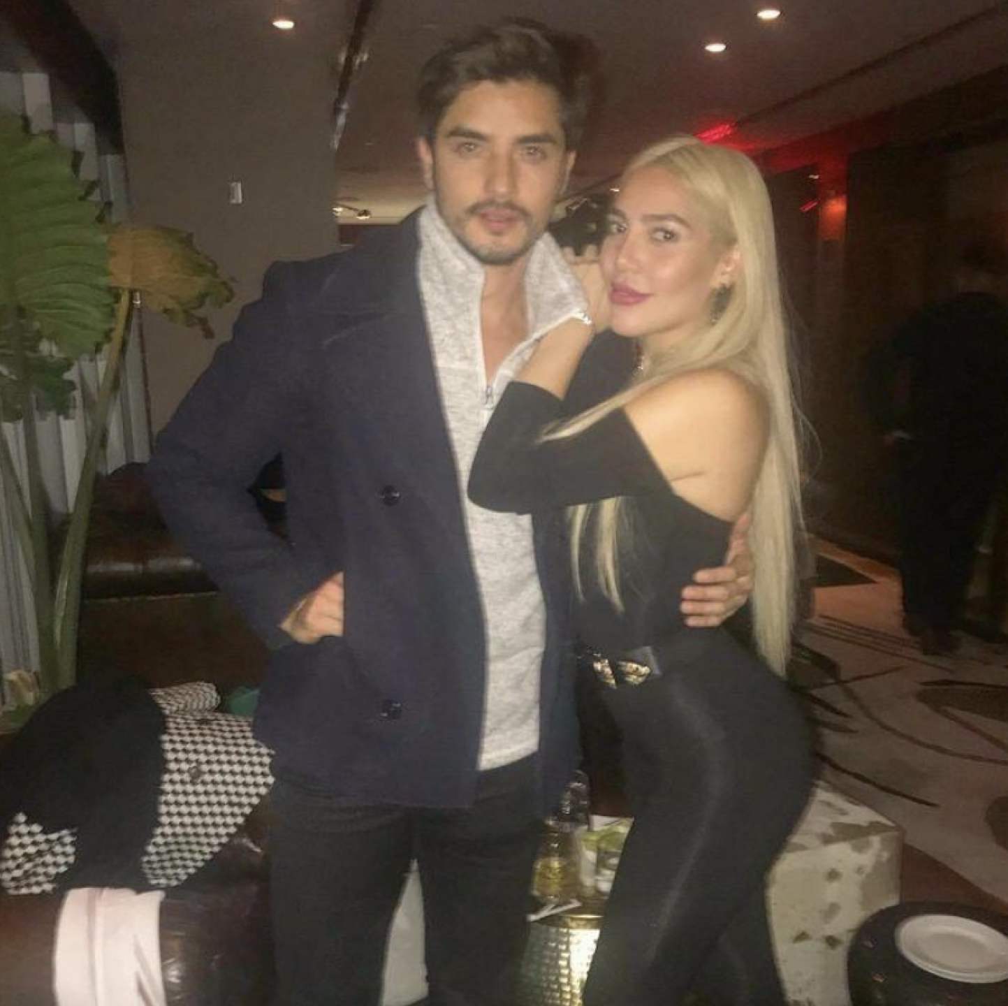 Frida Sofía y Christian Estrada