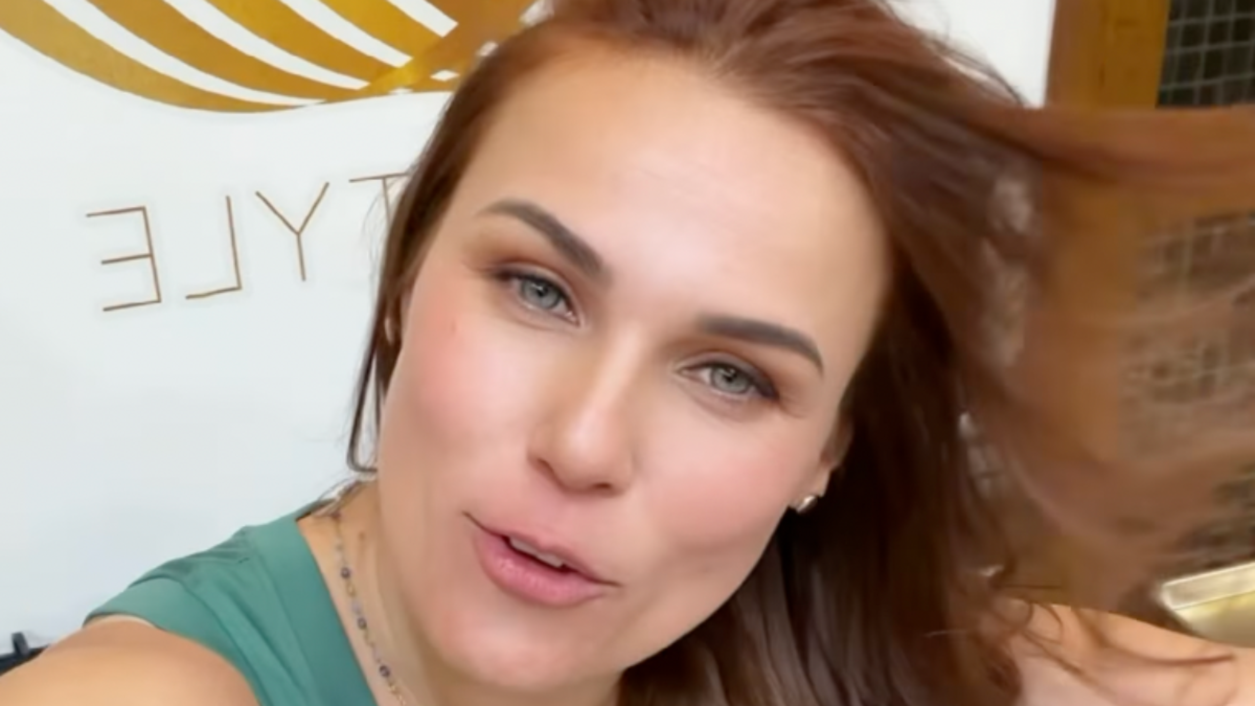 Gloria Sierra sufre golpe en Hoy