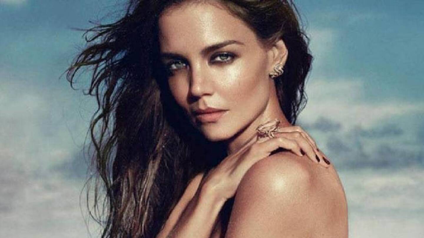 Katie Holmes soltera