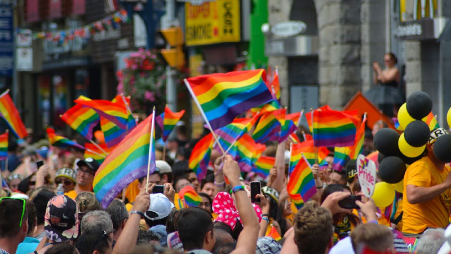 La comunidad LGBTTTI está alerta de la situación.