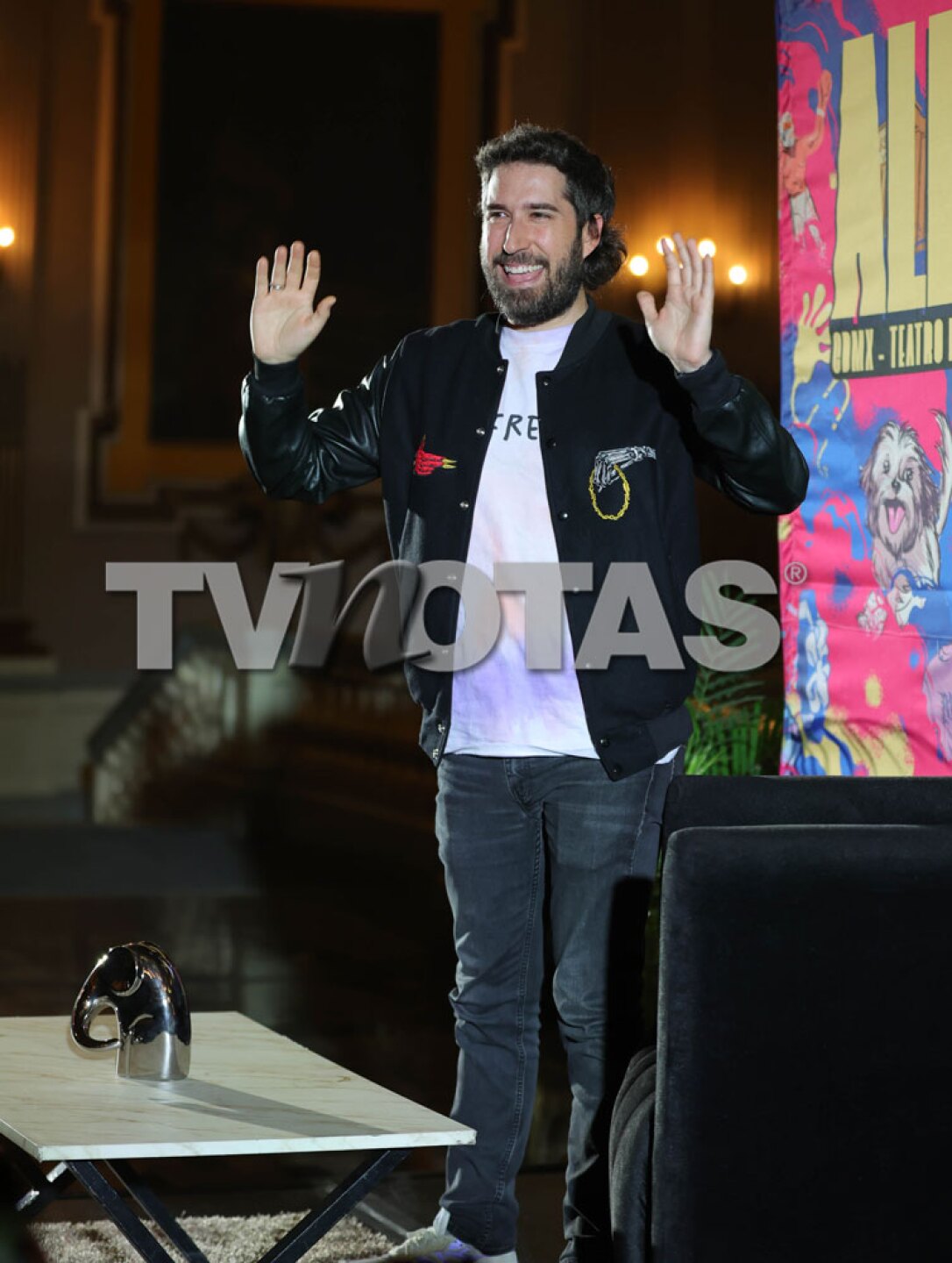 Alex Fernández comediante teatro metropolitan