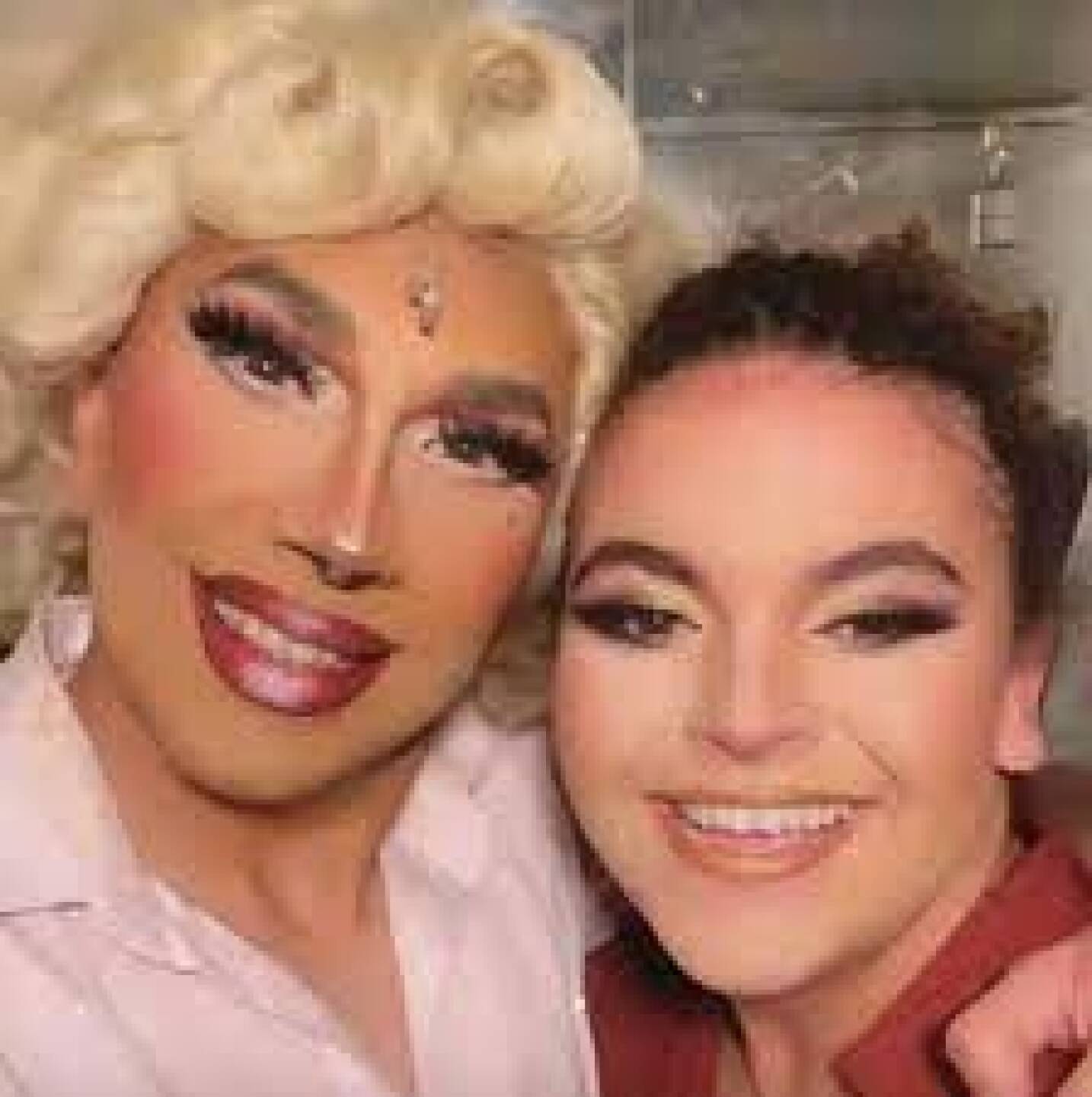 Lucero Mijares se muda de la casa de sus papás