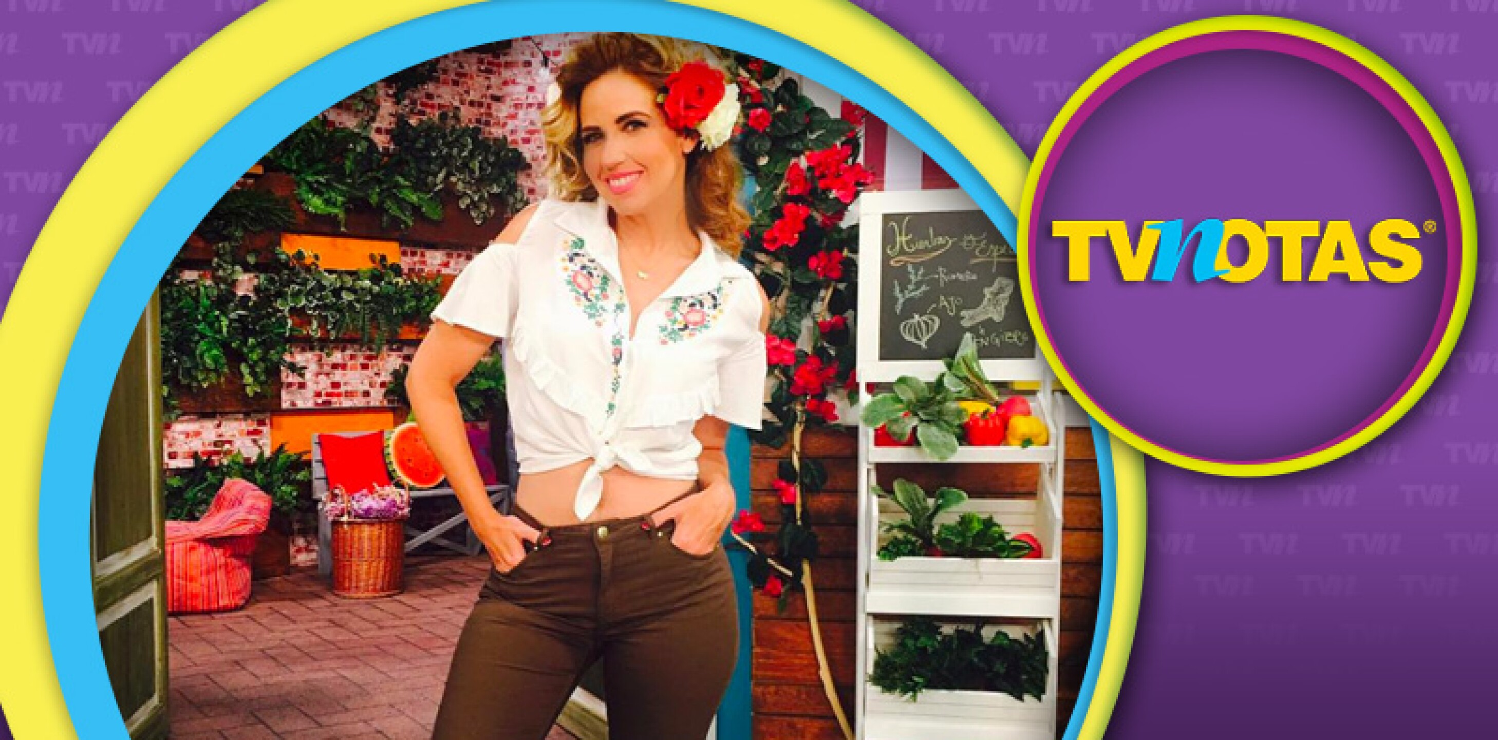 Raquel Bigorra descubre su cuerpo con pequeño bikini morado.