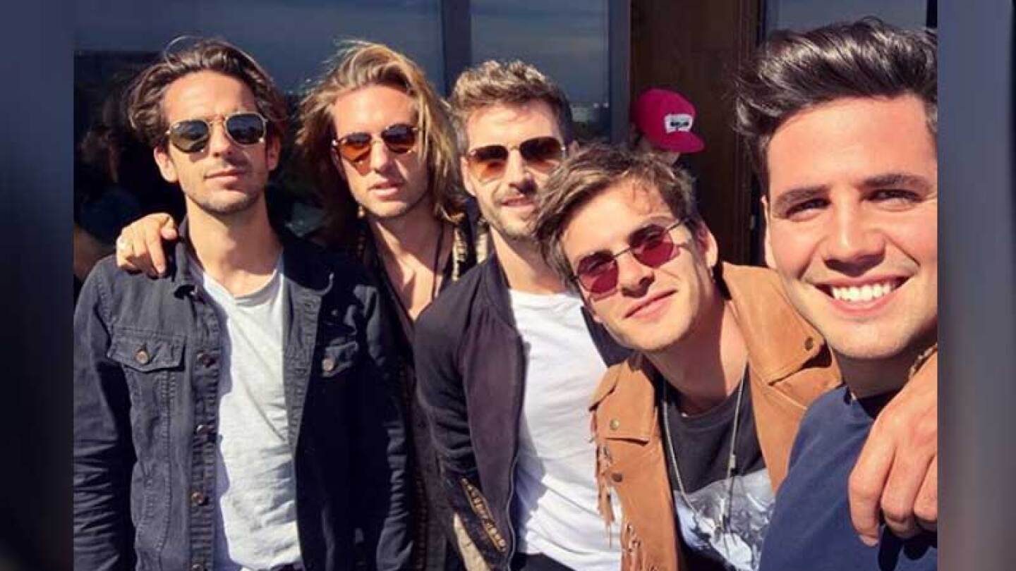 Los chicos de Dvicio se echan de cabeza frente a sus fans.