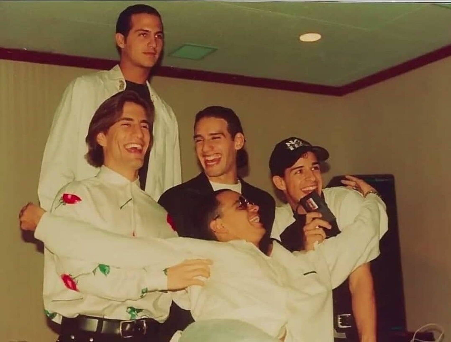 Magneto fue una popular boy band mexicana de las décadas de 1980 y 1990.