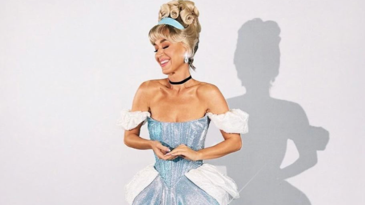 Katy Perry vestida de Cenicienta