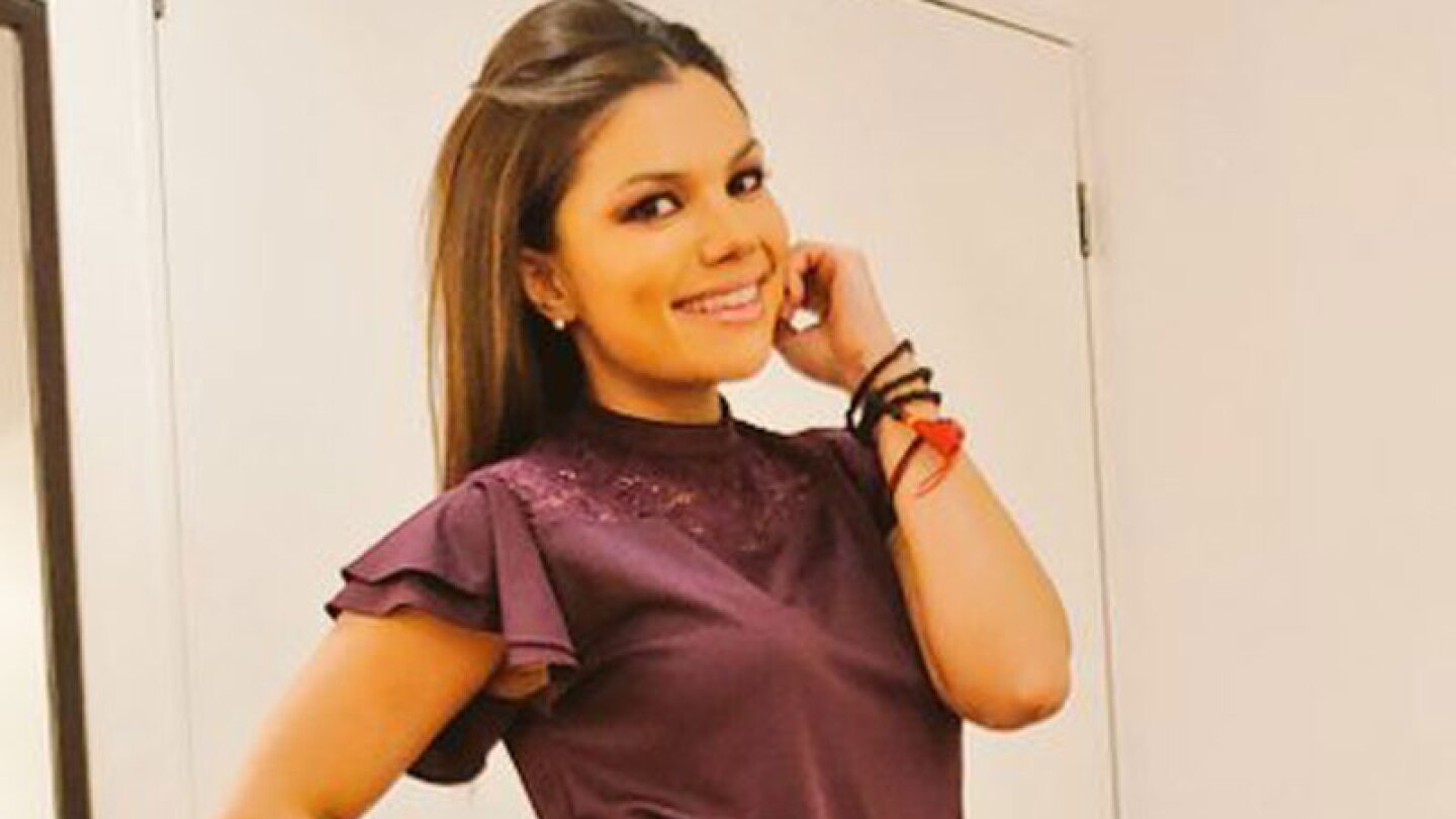 Reflejo en el espejo traiciona a Tabata Jalil en redes sociales