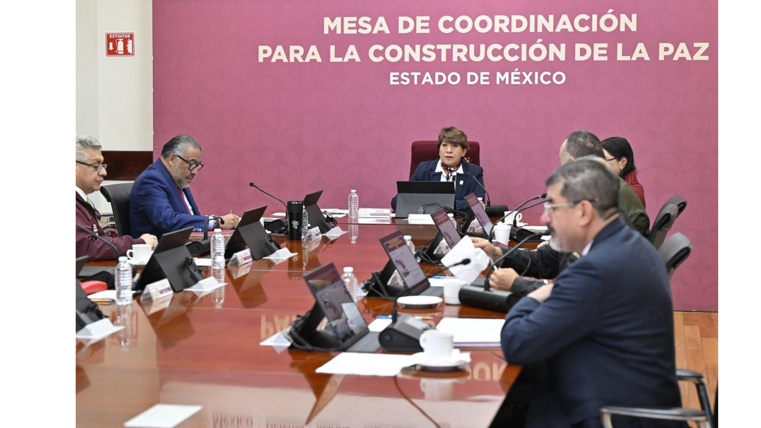 Gobernadora Delfina Gómez encabezó los esfuerzos del rescate de 44 perros y gatos, el 19 de noviembre de 2024