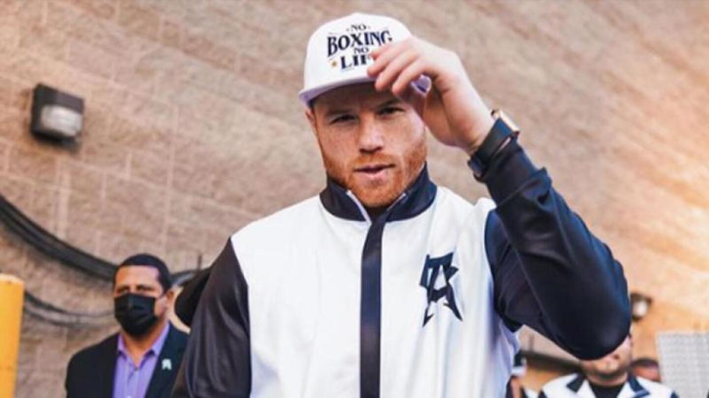 Canelo Álvarez presume el talento de su hijo para boxear