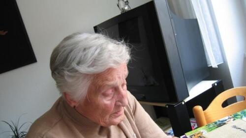abuelita alexa tecnologia