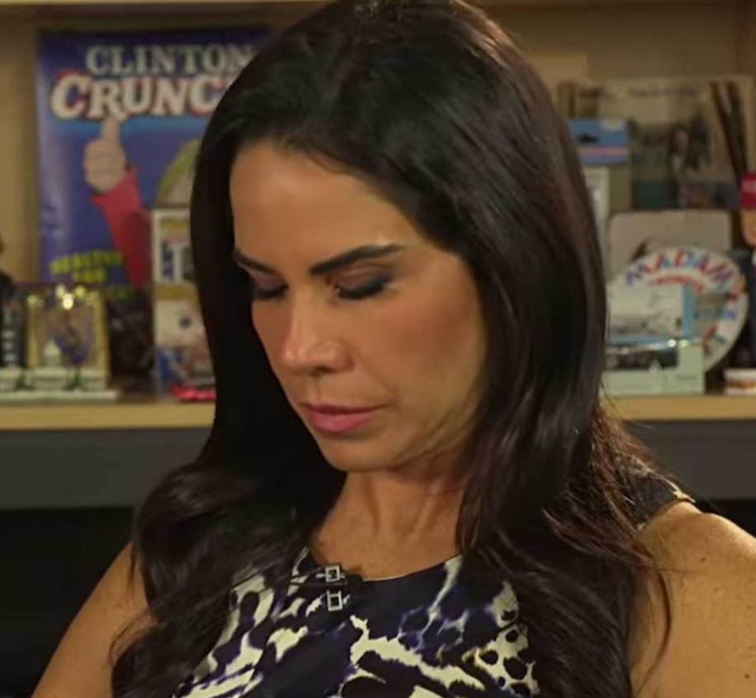 Así fue hipnotizada Paola Rojas en su noticiero