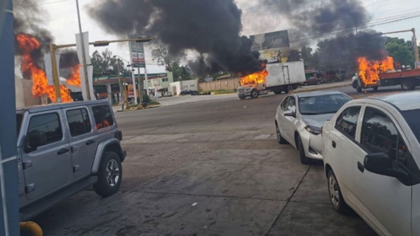 Comienza la limpieza en Culiacán tras violentas balaceras