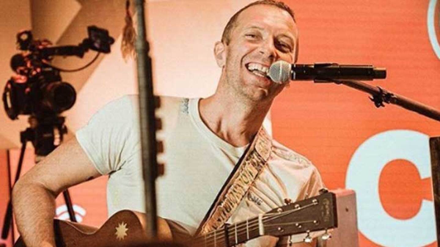 El cantante ofreció un concierto