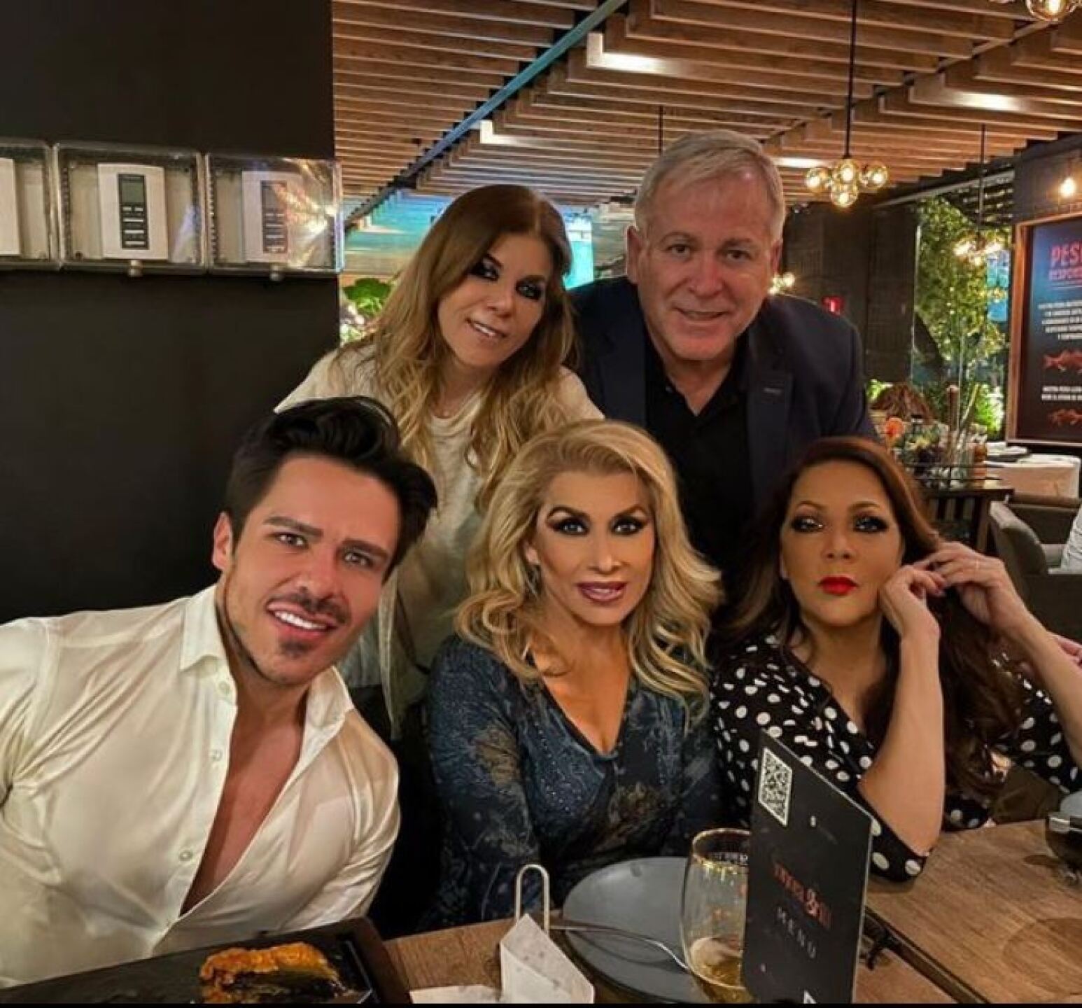 El productor Hugo Mejuto habla peste de su elenco