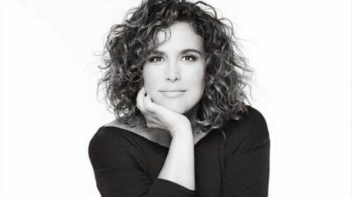 Angélica Vale y su madre regresan a los escenarios juntas