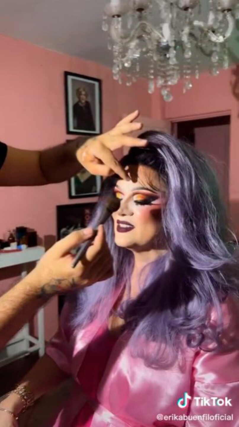 TikToks de Erika Buenfil