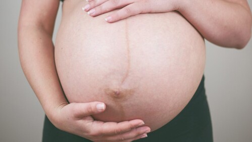 Integrante de OV7 revela que abortó mientras se bañaba
