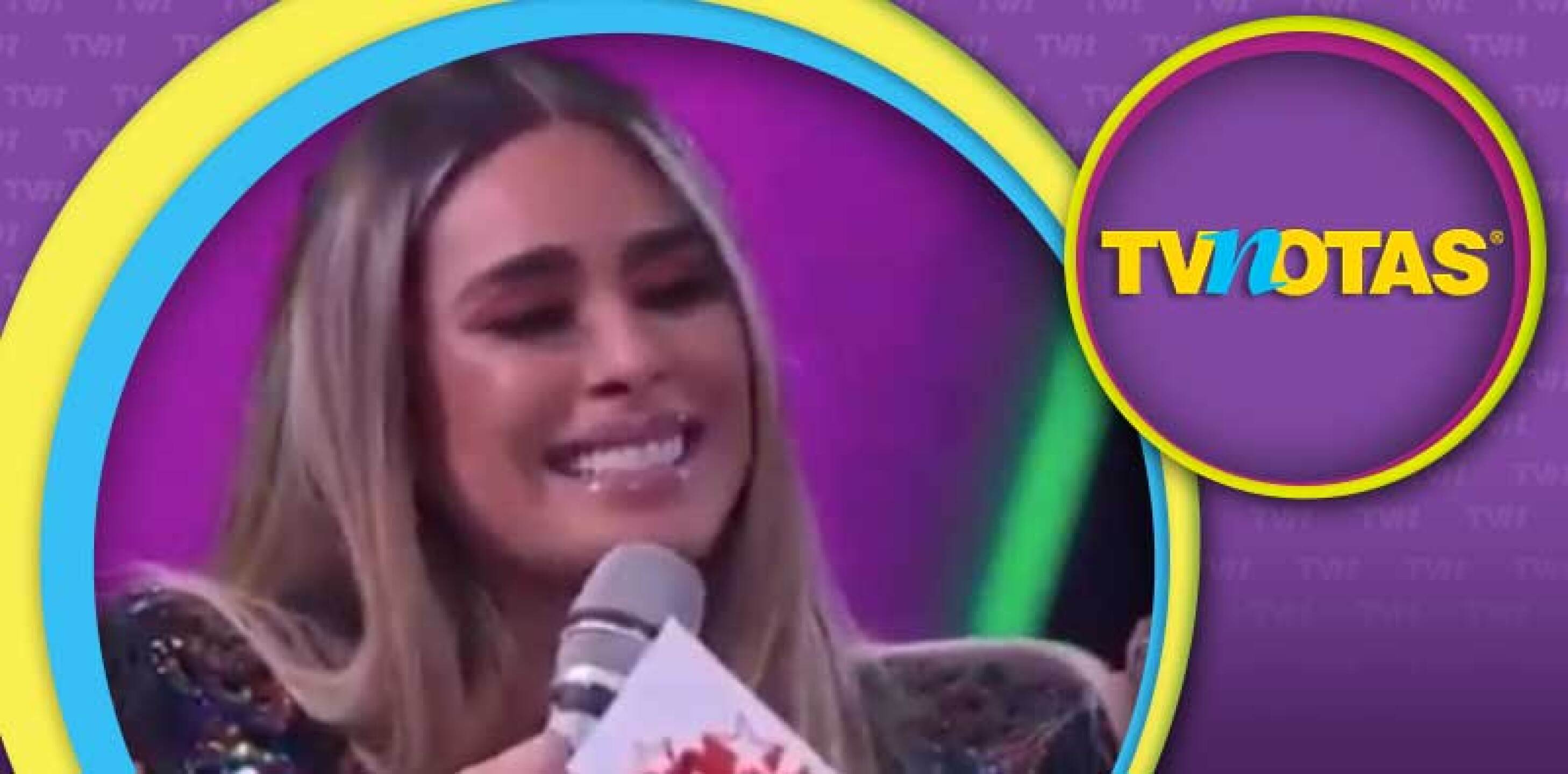 Galilea puso muchos emojis de risa.