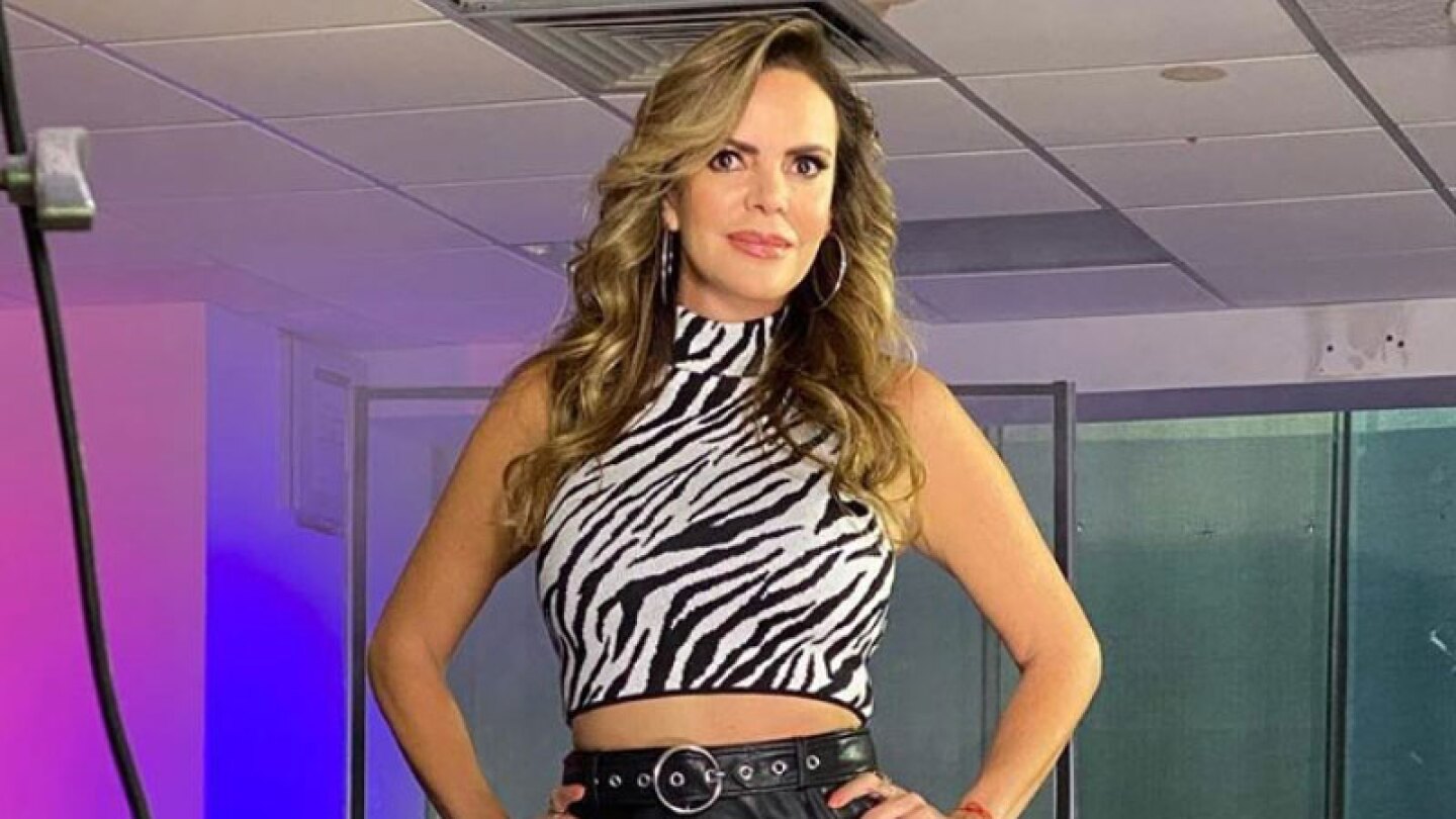 aline hernández reunión cuarentena cumpleaños