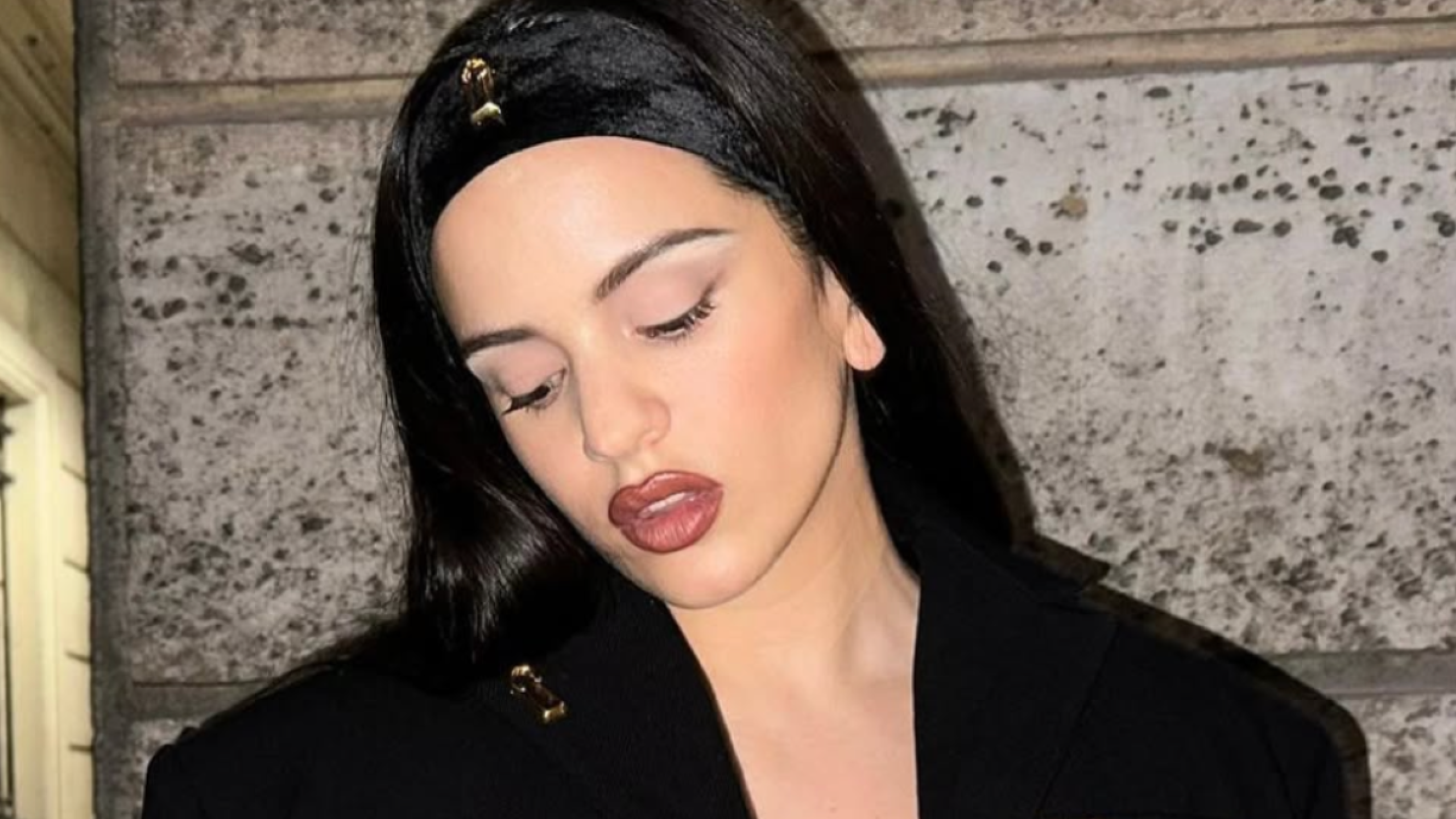 Rosalía de romance con una supermodelo
