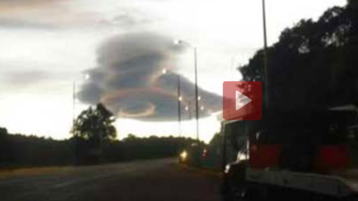 Nube en el cielo de Michoacán genera pánico.